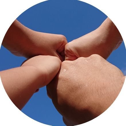 ボードゲーム+αを中心に家族4人、親子3世代で遊んでいる事を主に呟いています🐤 (長女/高校生、次女/小学生)オールドユーロなボードゲームが好きです✨プレー時間は、早打ちなので参考にどうぞ☝️宜しくお願いします🙌