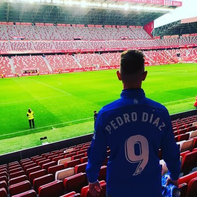 Ex jugador y seguidor del Club de Fútbol Fuenlabrada de nacimiento💙⚪💙, gracias a mí padre!
Athletic Club❤️⚪❤️⚽
Humildad, qué la vida da muchas vueltas!!