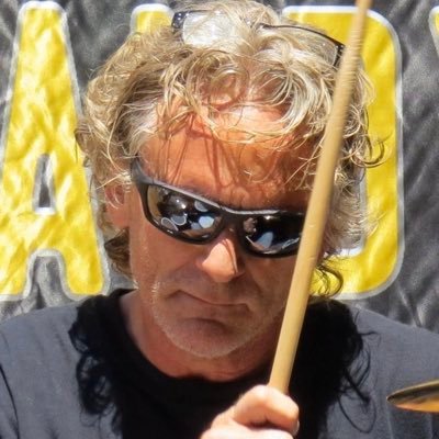 Freelance full-stack software developer, medical imaging, C++ C# JavaScript/Typescript, OpenSeadragon. Drummer for hire.