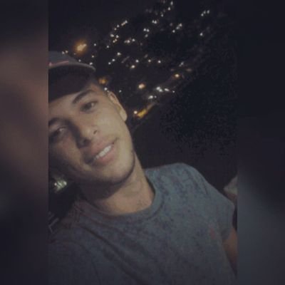17 Anos
jogo bola.😊🤷🏻‍♂️
Religião cristianismo