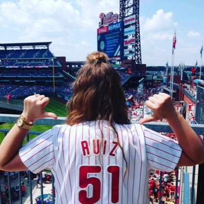 lover of animals 🐶, the jersey shore 🏖, philly sports ⚾️🦅🏒🏀, food 🥨, and unicorns 🦄. naps are life 😴. slow AF runner & half marathoner 🏃🏼♀️