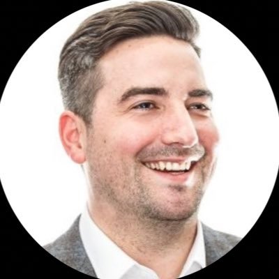 Commercial Product Lead at Kinetic Software. Specialist in the event, hospitality and conferencing industry. Beat Mo Farah in the London Marathon (true story!)