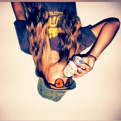 beatlejuyce's profile picture. Snap me on insta -  Brandonjohnson_._ DM on snapChat -  b_johnson7117 and block me on Twitter