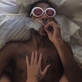 4lfreakyszn's profile picture. +18 тнє fяєαк яσσм єχρℓι¢т ¢σитєит.