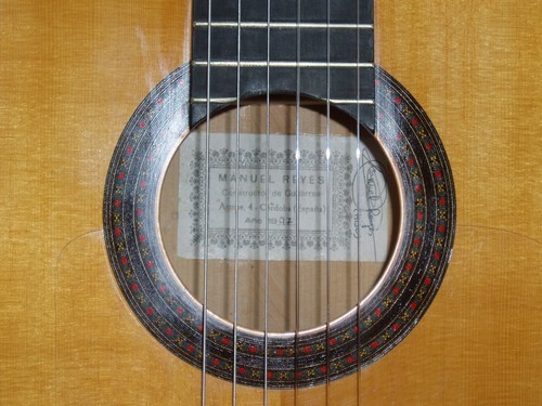 ACUSTICA1's profile picture. フラメンコCD・DVD専門店アクースティカのオーナー。2023年で40年になります。変わらぬご愛顧に感謝!時々つぶやきます。