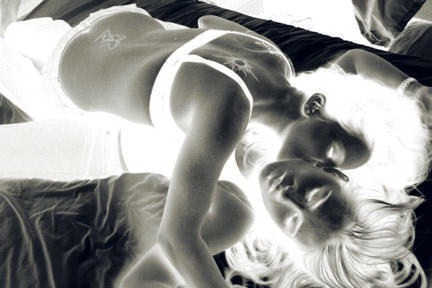 TwinVanNuys's profile picture. im just a college kid with dreams o_O what chu lookin at
