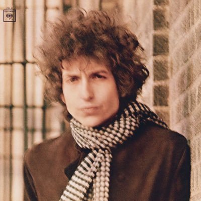 Vintage music and fashion euthusiast •Fav musicians: Bob Dylan, The Doors, Leonard Cohen, Donovan, Joan Baez, the Beatles, Led Zeppelin, Johnny Cash🧡