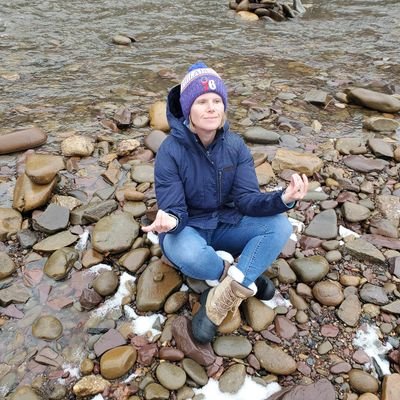 wrv000's profile picture. Wife, Mom and a Paraeducator