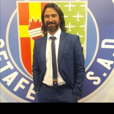 Perfil oficial de Sergio Pachón.
ex-futbolista profesional y titulado en Dirección Deportiva. Responsable Futbol Base Getafe CF SAD. I Love This Game!!