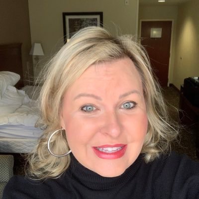 dawnlovelllewis's profile picture. Seeker of Truth 💐