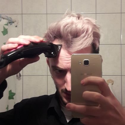 akathesaur's profile picture. I occasionally DJ
I make music
I make mistakes lol.

Listen to my music on BandCamp.
XOXO!