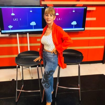 Periodista. Jornalista. Productora.Diplomada en Medios de Comunicación.Profesora.Licenciada.