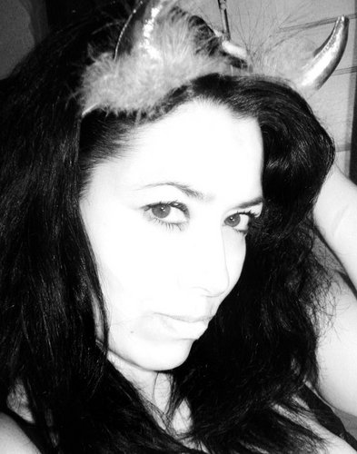 janedavy_la's profile picture. I'm a system admin for a software company here in LA. I really love what I do and am actually happy to get up and go to work every day.:)