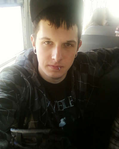 xxmicwithwordsx's profile picture. Name tom, I love Escape The Fate, there the best band ever. Without them I'd be nothing. I'm getting there name tattooed on me, and more :] 
messege me ;)