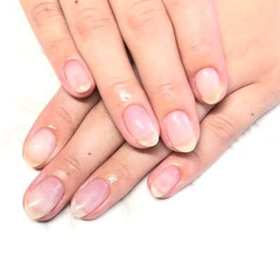 北名古屋市ネイルサロン Aｰnail Nailsample 色を変えるとまた違った雰囲気 北名古屋市の安いネイルサロン 個室 ネイルサロンならaｰnail 持ち込みデザイン可 ベース1層残しのネイルサロ T Co Dfq71rdkjq Nailbook ネイルブック