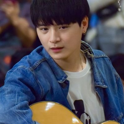 pasanassya's profile picture. รู้ใช่ไหมว่ารักมาก รู้ใช่ไหมว่าสำคัญ 27/01/2019
-Krist Perawat-
เมนเดี่ยวคริส