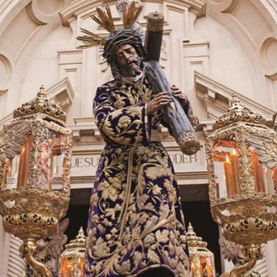 Revista gratuita dedicada a la Semana Santa de Sevilla. Desde 2006. Juan Salas, Fernando Salazar y Ángel Bajuelo. revistacuaresma@gmail.com