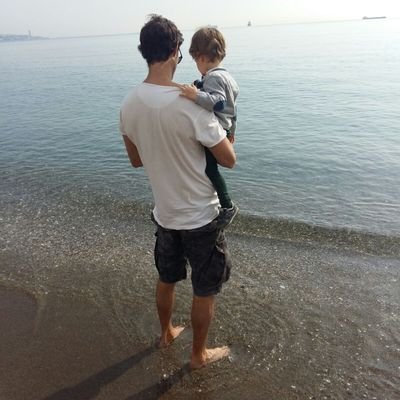 Calosegui's profile picture. Frontend Developer @frogdesign