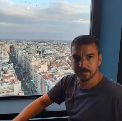 NICODEGLIANTONI's profile picture. Actor argentino y productor de la obra CON LOS OJOS CERRADOS