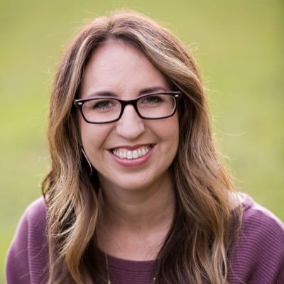 Communication Manager. 👩🏻💻 PR, Internal Comms and Community. Traveler 🗺 Avocados 🥑 Country music 🎫 Beach 🏝