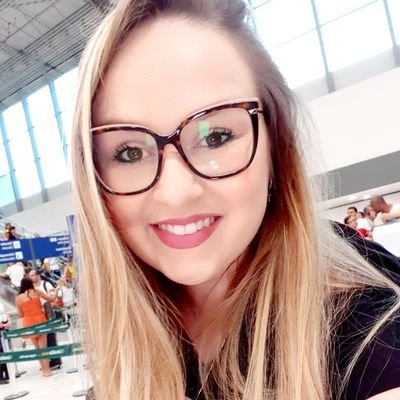 Decepções são apenas uma forma de Deus dizer: eu tenho algo melhor para você!
(Caio Fernando Abreu)