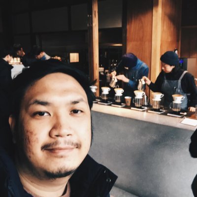 rbmrclo's profile picture. Coffee & Cocktails Hobbyist, Flexitarian, Chef de cuisine. // Opinions are mine.