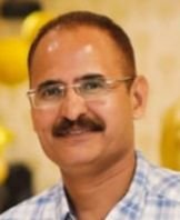 aksaxena69's profile picture. Die hard Banker