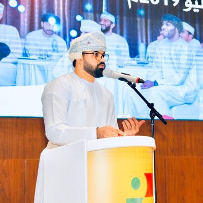 بكالوريوس علوم بحرية @sultanqaboosuni| ماجستير إدارة أعمال @unistrathclyde اختصاصي بناء قُدرات في @iia_om |الكتب| الأدب| الفلسفة| الكتابة الإبداعية|