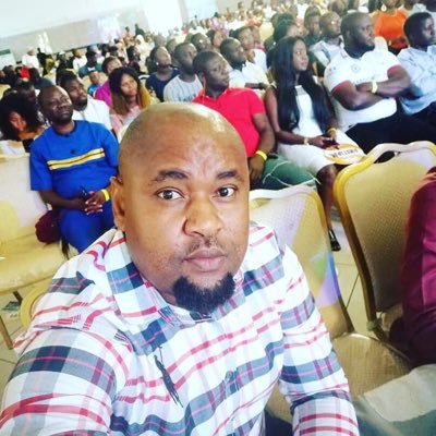 I’m a socialite, a broadcast manager per excellence, a communication expert, media advertising consultant, event planner & a life coach.