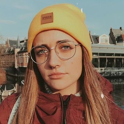 a_cmarquez_'s profile picture. Ama tu caos.