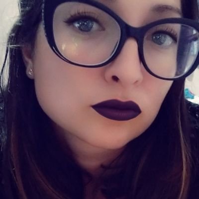Dona de mil defeitos vivo orgulhosa de ser quem sou ,de perceber para onde quero ir e de saber de onde vim 💫✨