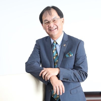 Member of Parliament for Selangau (P214) | Environmentalist at Heart | Author of “The Long Awakening” book | Committed to upholding the rule of law