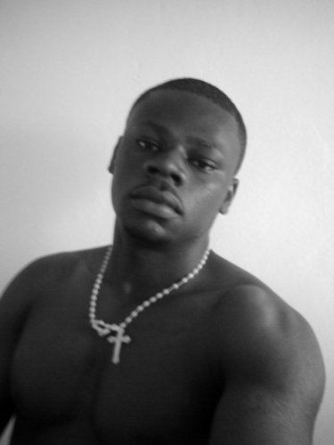 kwameJango's profile picture. put God first,family n get da PAPER!!!dats bout da size of it...