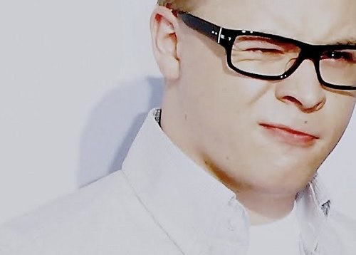 Frases, Curiosidades e + de Gustav Schäfer! Nosso ursinho ♥ Ele não fala muito, mas o que der estará aqui *-* 8/01/2011