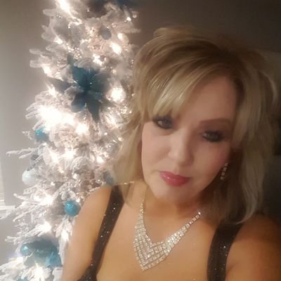 GaylaSnell's profile picture. Esthetician, Master Lash Certified/Massage Therapist LMT, Business Owner, Beauty Blogger, Business Enthusiast,  Passion for Nail Fashion