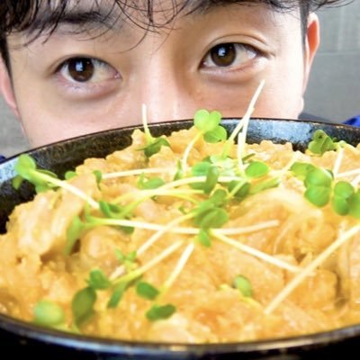 YouTubeで『あらんと晩ご飯』っていう料理チャンネルしてます！
https://t.co/r2uIZW5ySH

笑えて美味い。こんかチャンネルが存在していいのだろうか？