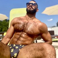 ALEJANDRO (@guessrey_) 's Twitter Profile