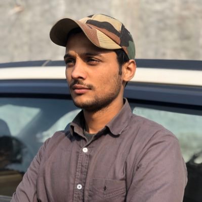 ‘सत्ता का खेल तो चलेगा..सरकारें आएंगी जाएंगी. पार्टियां बनेंगी बिगड़ेंगी. मगर ये देश रहना चाहिए. इस देश का लोकतंत्र अमर रहना चाहिए .’