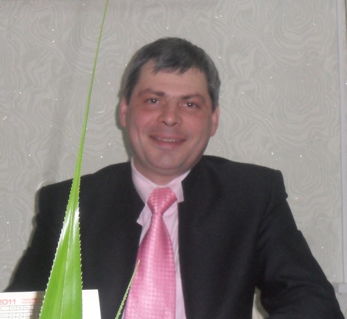 dymelnik's profile picture. Вчера уставший грузчик-сегодня успешный предприниматель.