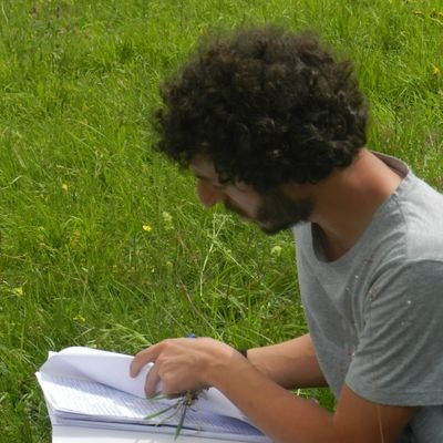 PhD student in Plant Ecology, University of Florence, Italy
Interested in community ecology and biological invasions
Organising committee @cybo_conference