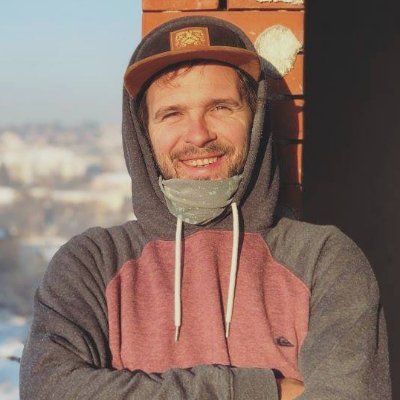 Curious developer interested in design and extreme sports.