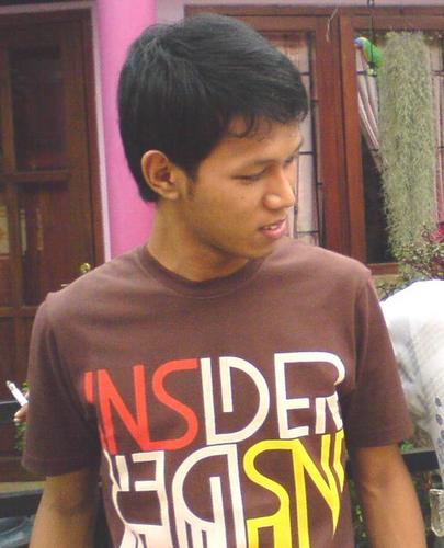 arif_tyonugross's profile picture. biarkan aku menjadi diriku sendiri..