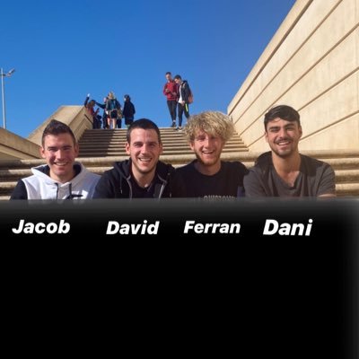 Alumnes de 2n de CAFE a l'INEFC de Barcelona, amb ganes d’aprendre. Aquí ensenyarem el nostre coneixement a l’assignatura de Programació 🏛📚