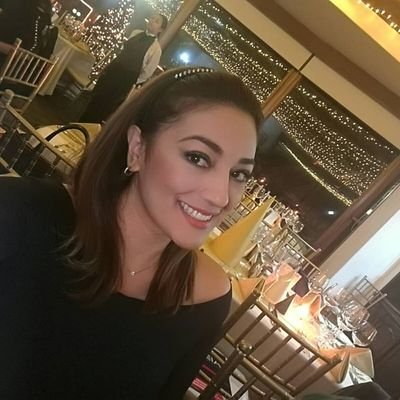 Enamorada de la vida-Amante de 🇨🇴
Soñadora +apasionada
Comunicadora Social - Periodista
🤳Máster en mk y publicidad digital Administradora de medios digitales