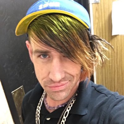 LoneWolfe13420's profile picture. 