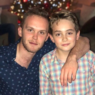 SebastinCorral3's profile picture. “...somos lo que hacemos, para cambiar lo que somos.”