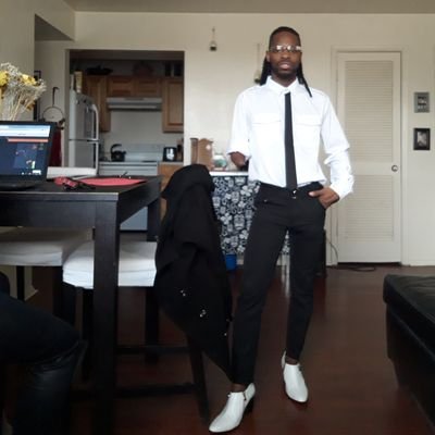 nubbz123's profile picture. im brandon aka Nubbz love to sing. I was born with one arm. I'm a video  game geek.