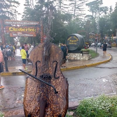 LUFERODSOL's profile picture. Ingeniera de Sistemas Y si te digo.Hija de Luis Alberto &Maria Elena.. ☀amante de la música,el cine y de los planes no planeados...:)