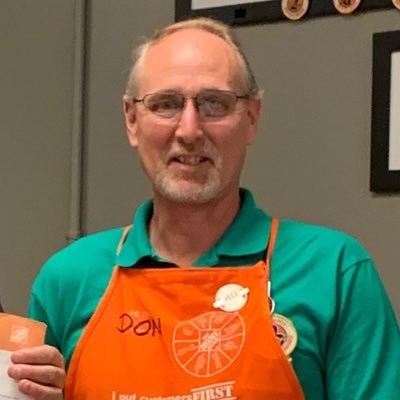 Proud Orange blooded Service Desk DS at the Sequim Home Depot #8998. Tweets are my own.