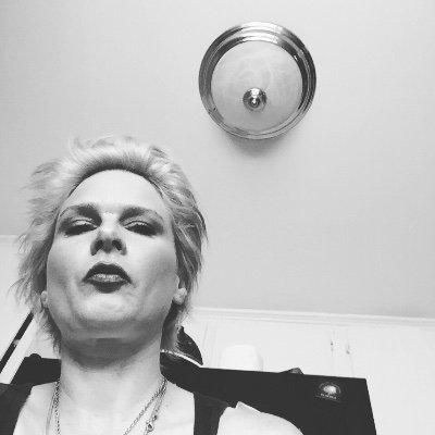 BonesCecils's profile picture. Creepette 110%. 💀😻💋🥀⛓🛠🗡⚰️🚬⚱️🗝🧸🎀💔🖤❣️